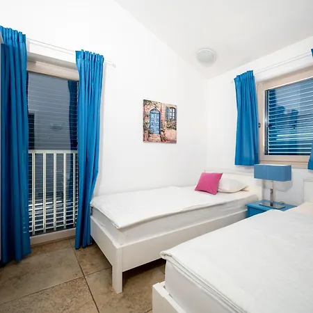 Adorami Apartament Baška