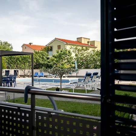 Apartament Adorami *