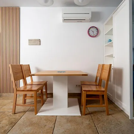 Adorami Apartament *